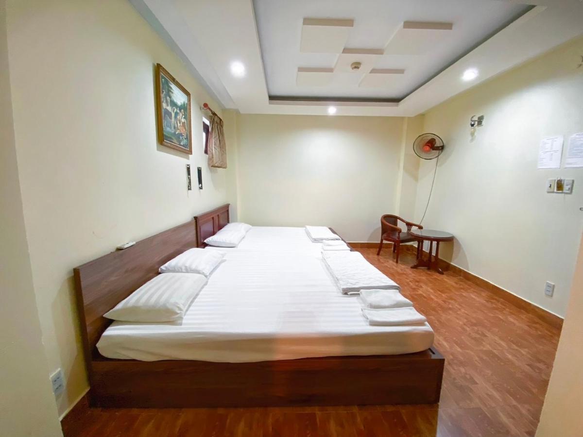 Khach San Sao Mai Xanh - Sao Mai Xanh Hotel Ho Chi Minh City Exterior photo